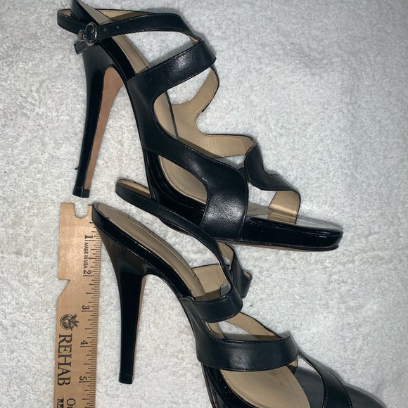 BCBG MaxAzria Black Pump - Picture 7 of 7